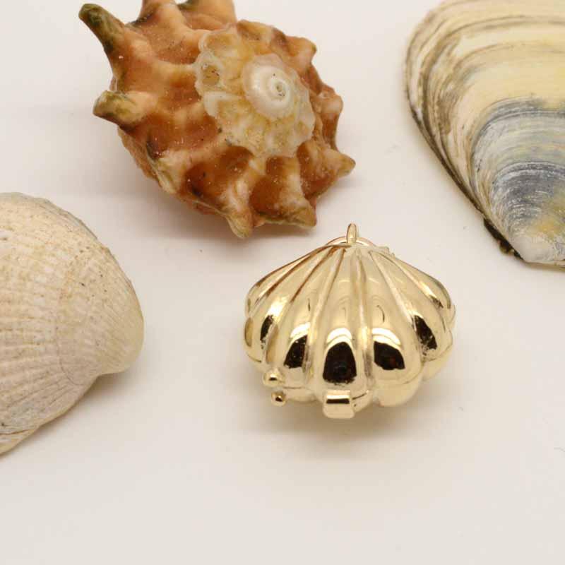 Gold Charm - Gold Shell With Mermaid Charm